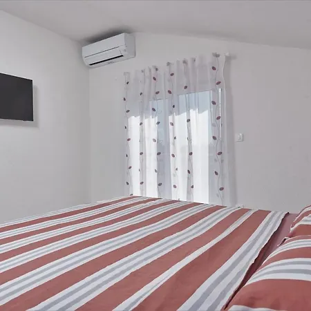 & Seaside Apartment Kastela