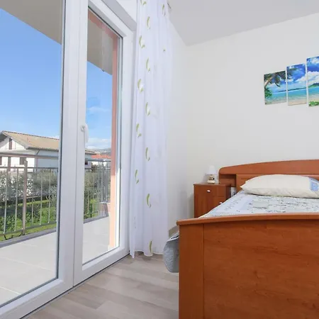 Apartment & Seaside Kastela