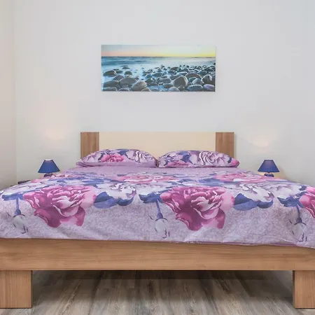 & Seaside Apartment Kastela